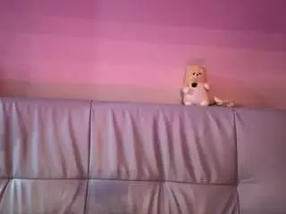 Alainemcwells  live sex cam