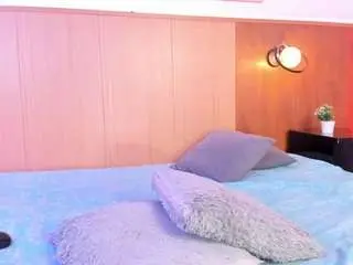 Anniefoxx  live sex cam