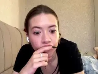 Eugeniableichner  live sex cam