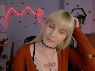 Marta-smith  live sex cam