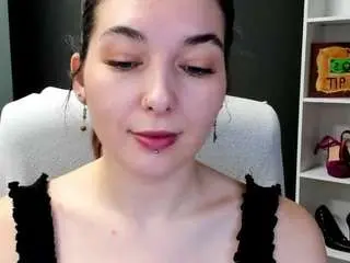 Meganxkiss  live sex cam