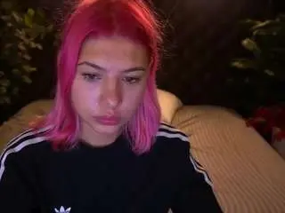 Pinkytrix  live sex cam