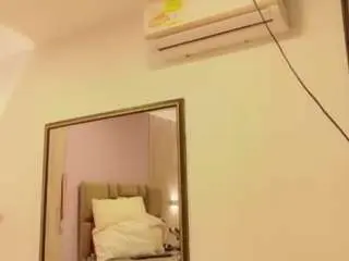 Abrilbrentt  live sex cam