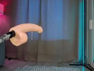 Juicy-vikki  live sex cam