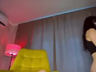 Juicy-vikki  live sex cam