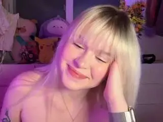 Marivelcuddeback  live sex cam