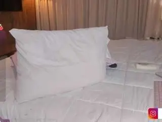 Camilaagomezz  live sex cam