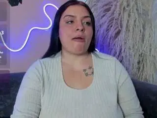 Karolinee  live sex cam