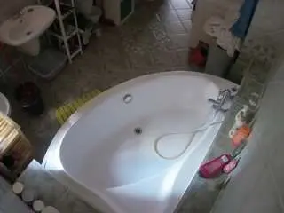 Voyeurcam-julmodels-bath-1st-1  live sex cam