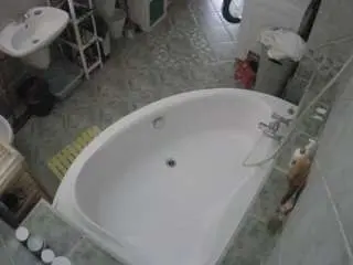 Voyeurcam-julmodels-bath-1st-1  live sex cam