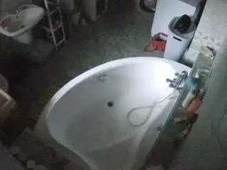 Voyeurcam-julmodels-bath-1st-1  live sex cam