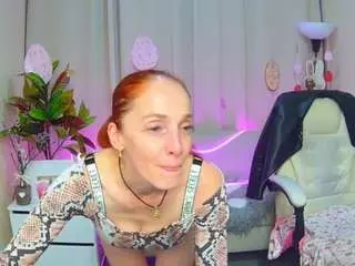 Breeterner  live sex cam