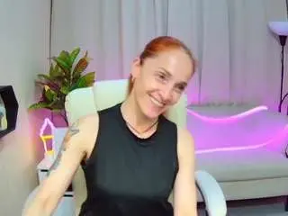 Breeterner  live sex cam