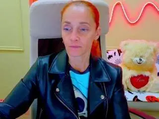 Breeterner  live sex cam