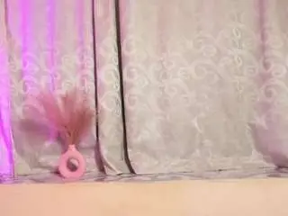 Lilith-salvatoree  live sex cam