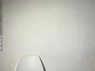 Nidaweser  live sex cam