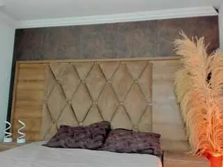 Thaliahall1  live sex cam