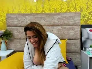 Bellamystic  live sex cam