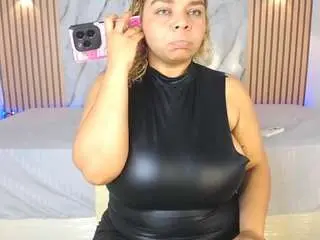 Casiebigtits  live sex cam