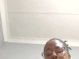 Ebonyboobsmilk  live sex cam