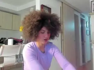 Karlyee  live sex cam