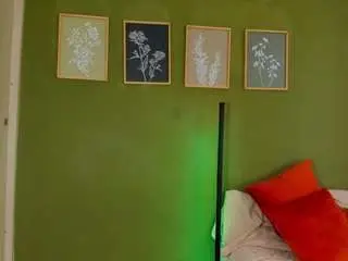 Karlyee  live sex cam