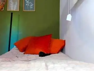 Karlyee  live sex cam