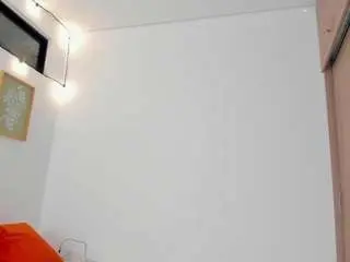 Karlyee  live sex cam