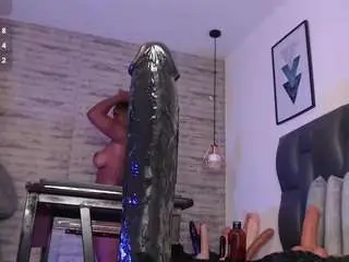 Tinnahottie  live sex cam