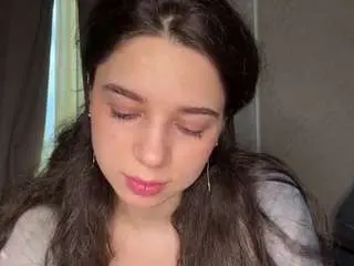 Twanahaddenham  live sex cam