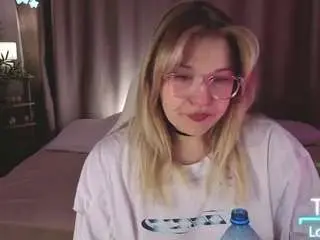 Colleen-blake  live sex cam