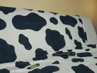 Engelbeames  live sex cam