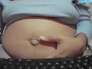 Mia-laura  live sex cam