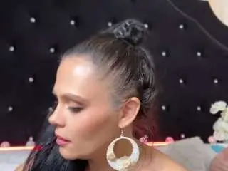 Sweeteestjulie  live sex cam