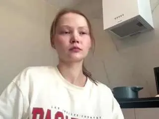 Karriembler  live sex cam