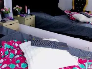 Kattykiiss  live sex cam