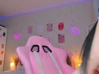 Kristybae  live sex cam