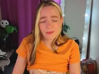 Rocket-bunnyy  live sex cam