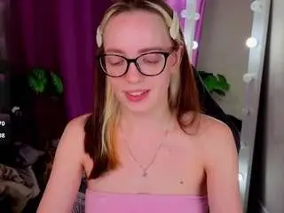 Rocket-bunnyy  live sex cam