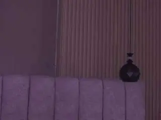 Sara-lop  live sex cam