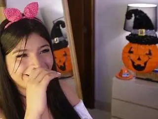 Soyhinata  live sex cam