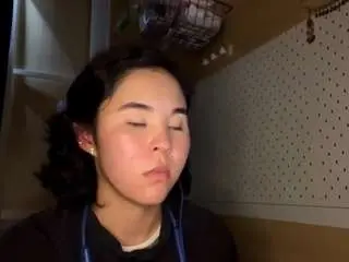 Genniewaltemeyer  live sex cam