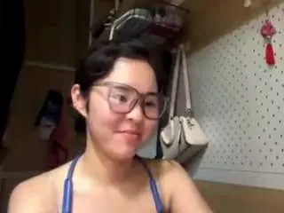Genniewaltemeyer  live sex cam