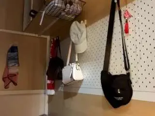 Genniewaltemeyer  live sex cam