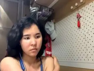 Genniewaltemeyer  live sex cam