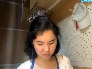 Genniewaltemeyer  live sex cam