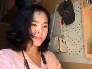 Genniewaltemeyer  live sex cam