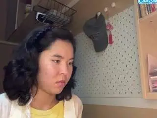 Genniewaltemeyer  live sex cam