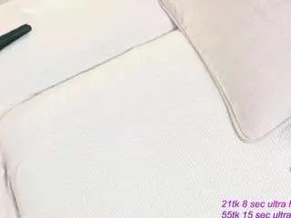 Kawaiiyukii  live sex cam