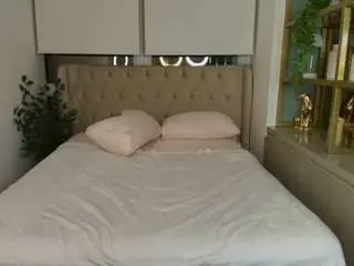 Maxine-spencer  live sex cam